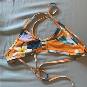 BRAND NEW NEVER WORN joking cross tie back bikini